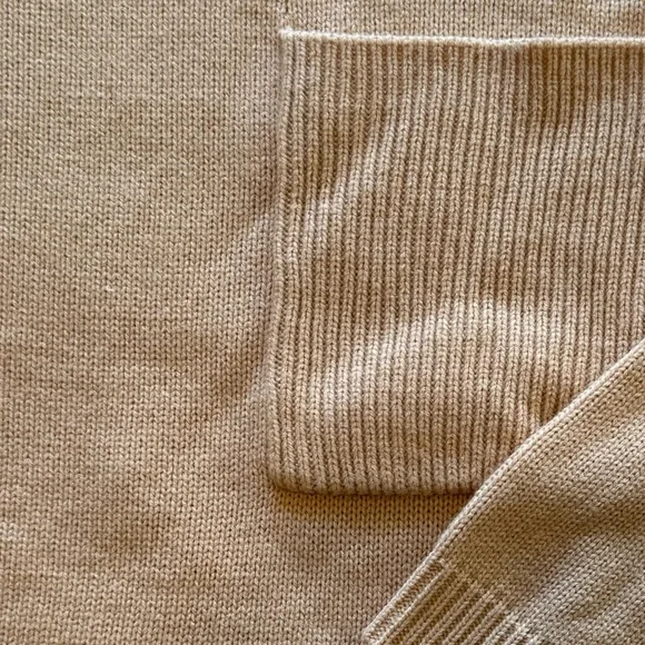 Pink Lily Women’s NWOT Never Worn Oversized Crewneck Sweater in Tan - Picture 2 of 9